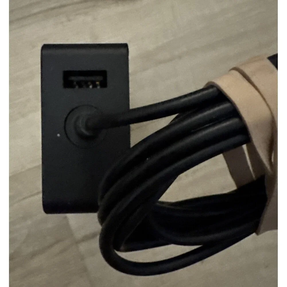 Microsoft oem charger